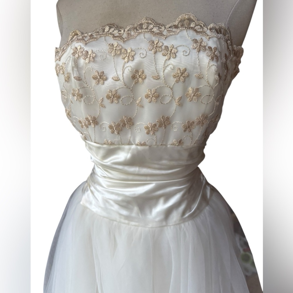 1980s/90s Jessica McClintock for Gunne Sax Off White Embroidered Satin Tulle Par - Picture 2 of 11